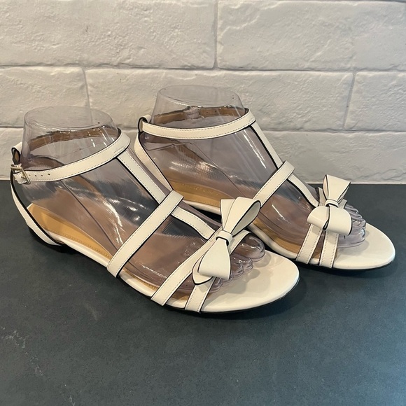 Talbots sz 7 Keri bow white vachetta leather strappy bow sandals - Picture 3 of 15